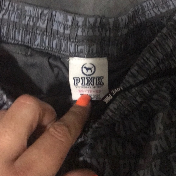 Pink - Workout shorts - Picture 2 of 2